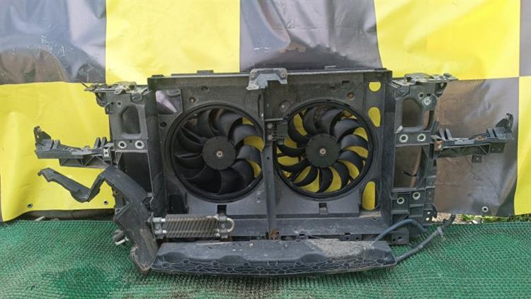 Рамка радиатора Ниссан Скайлайн в Буденновске 103445