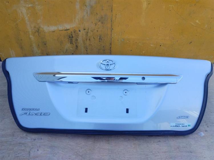 Крышка багажника Тойота Королла Аксио в Буденновске 50868