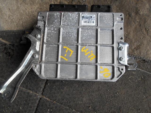 Блок управления ДВС Тойота Витц в Буденновске 695662